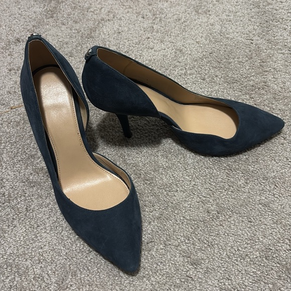 Micheal Kors - Blue Leather Heels. - Picture 2 of 6